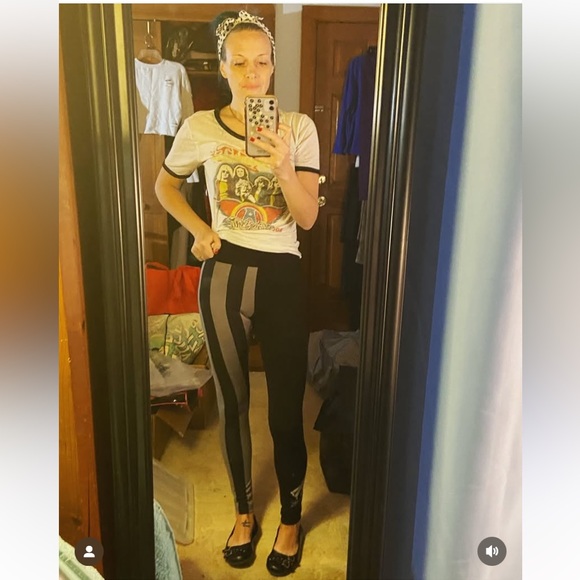 🏷️ BNWT WEDNESDAY ADDAMS X KILLSTAR LOATHE LEGGINGS~XS - Picture 3 of 10